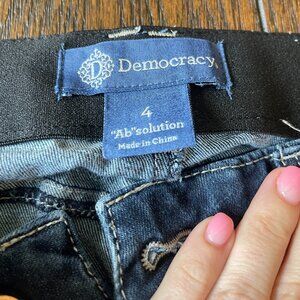 Democracy “Ab”solution Skinny Jeans - Size 4